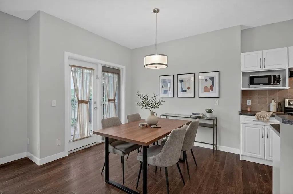 103 Bridle Estates Mews SW Calgary AB T2A 6R1