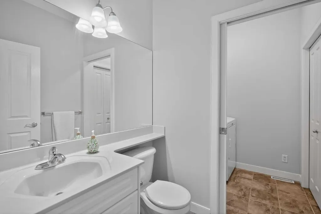103 Bridle Estates Mews SW Calgary AB T2A 6R1