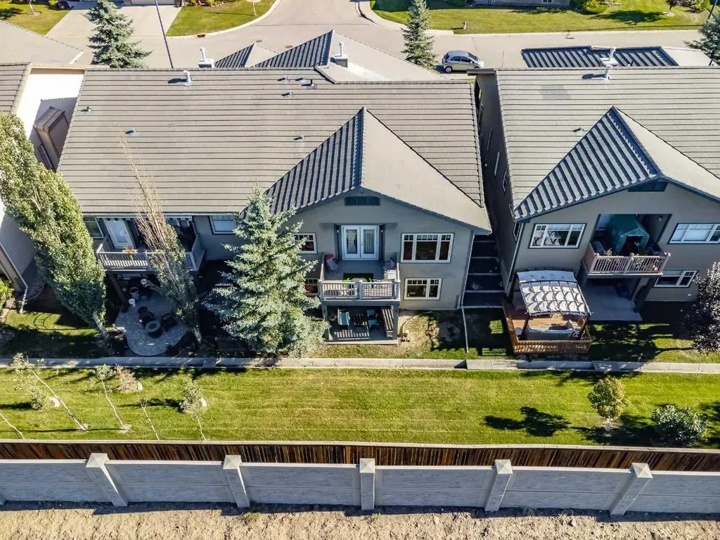 103 Bridle Estates Mews SW Calgary AB T2A 6R1
