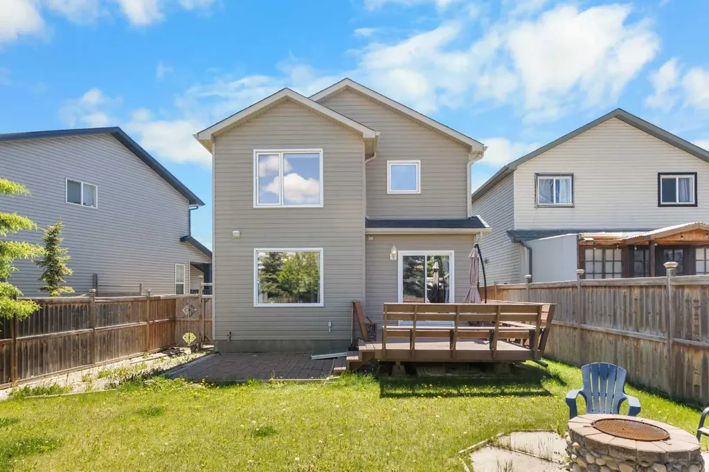 141 Citadel Bluff Close NW Calgary AB T3G 5E3