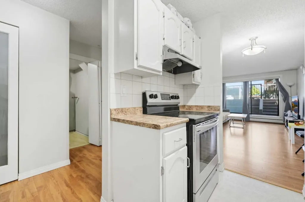 611 67 Avenue SW Calgary AB T2V 0M3