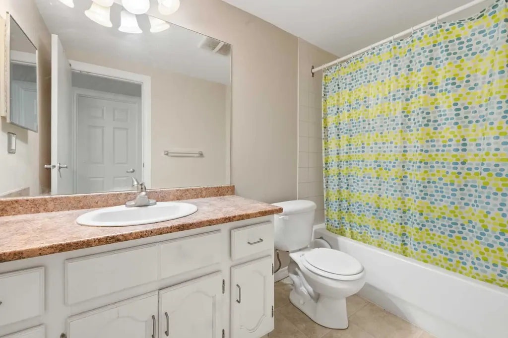 611 67 Avenue SW Calgary AB T2V 0M3