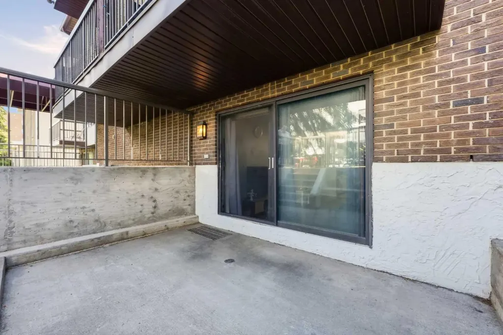 611 67 Avenue SW Calgary AB T2V 0M3