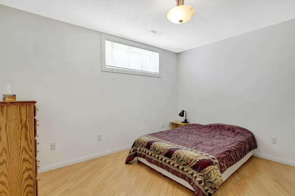 9009 128 Avenue Grande Prairie AB T8X 8C7