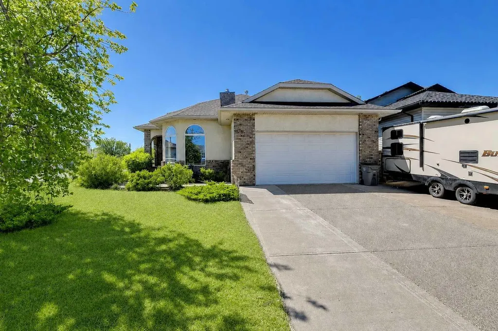 9009 128 Avenue Grande Prairie AB T8X 8C7