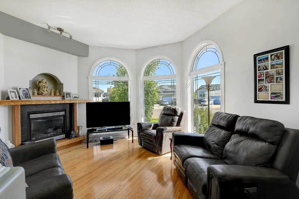 9009 128 Avenue Grande Prairie AB T8X 8C7