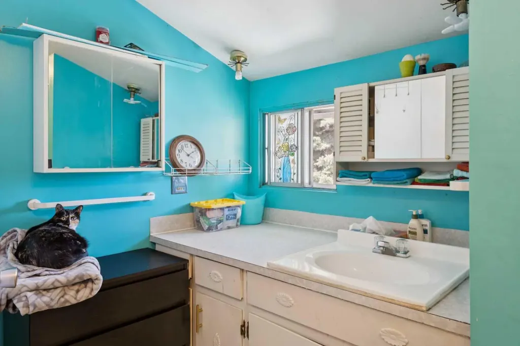2030 39 Street SE Calgary AB T2B1A5
