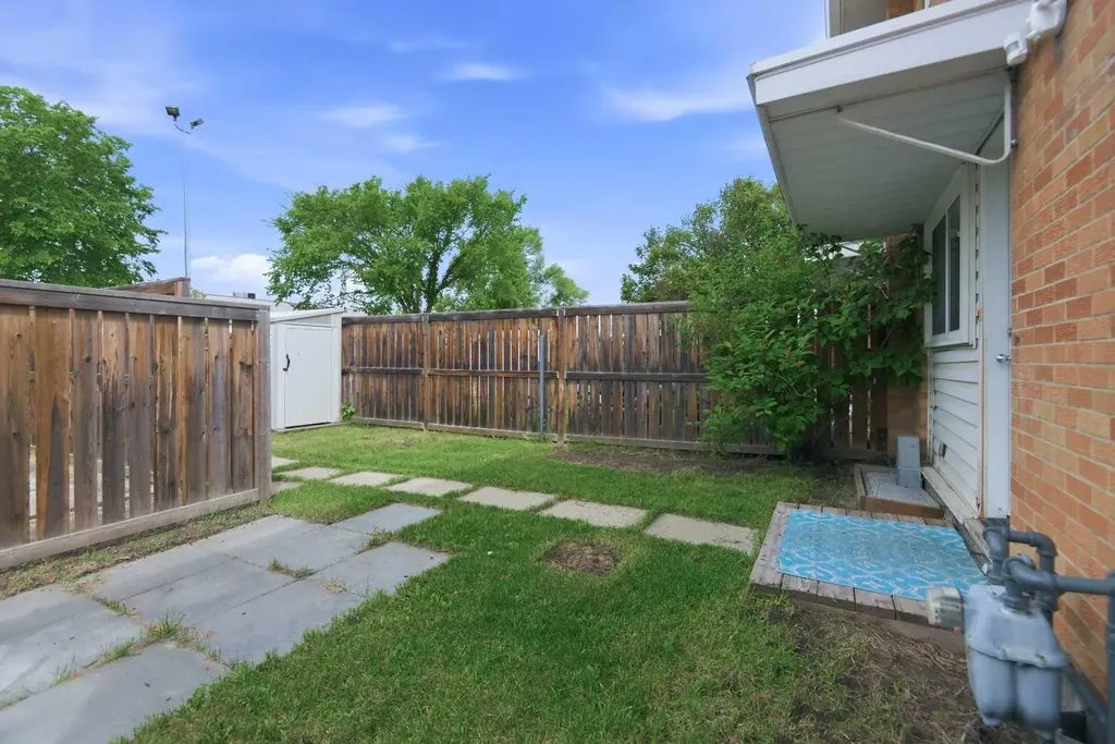 3907 39 Street Red Deer AB T4N 0M6