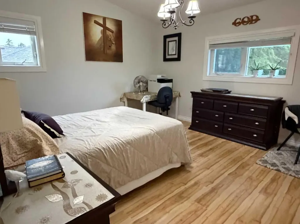 5613 52 Street Taber AB T1G 1K7