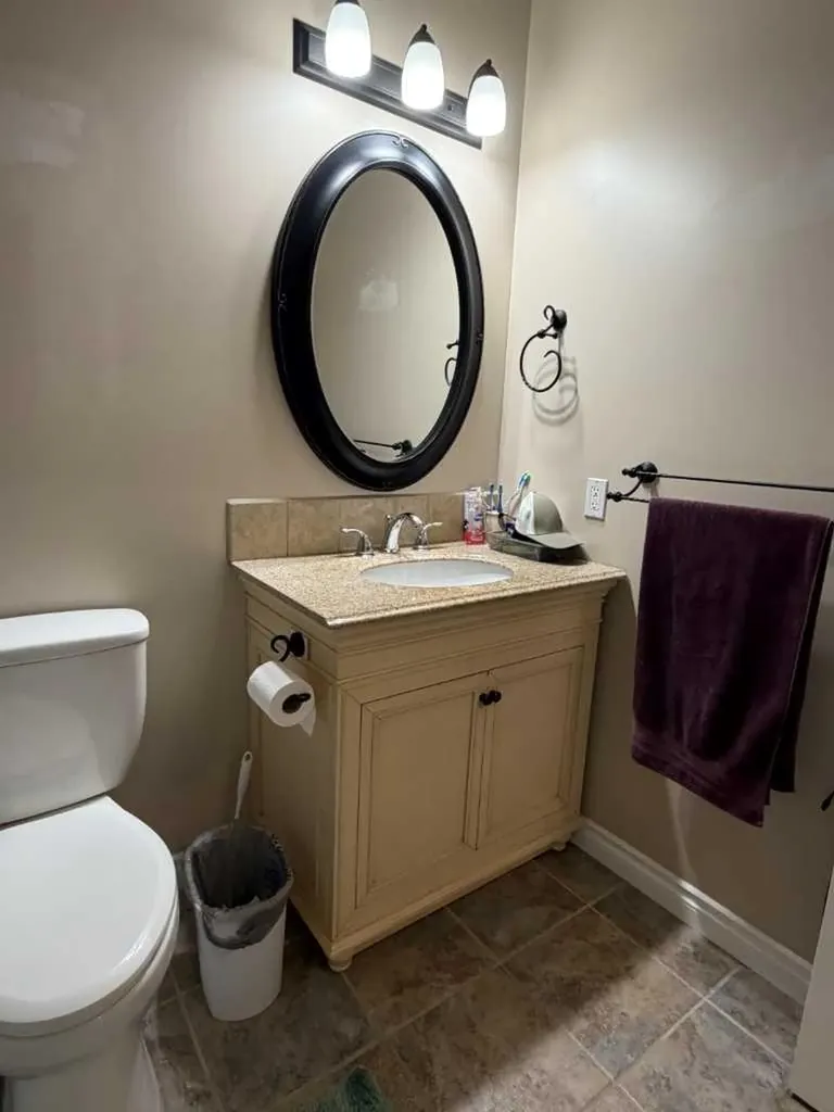 5613 52 Street Taber AB T1G 1K7