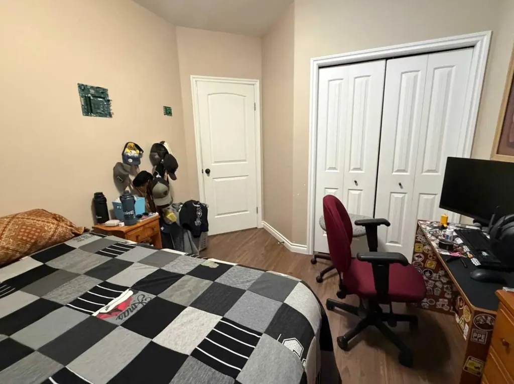 5613 52 Street Taber AB T1G 1K7