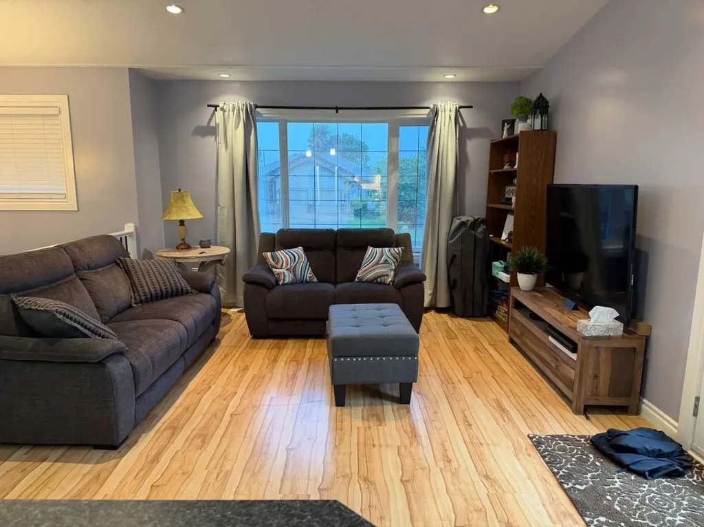 5613 52 Street Taber AB T1G 1K7