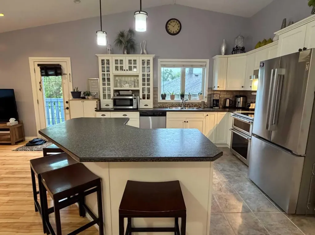 5613 52 Street Taber AB T1G 1K7