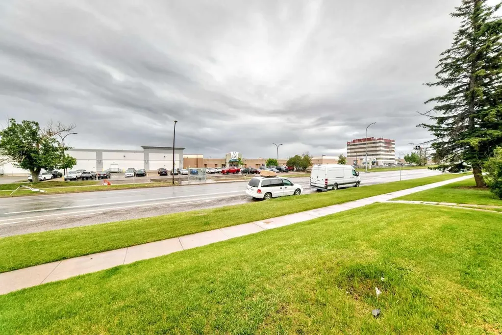 232 Marlborough Way NE Calgary AB T2A 6R9