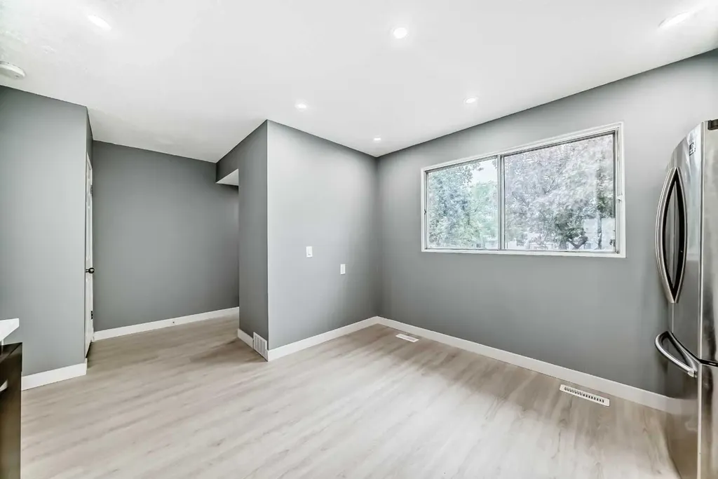 232 Marlborough Way NE Calgary AB T2A 6R9