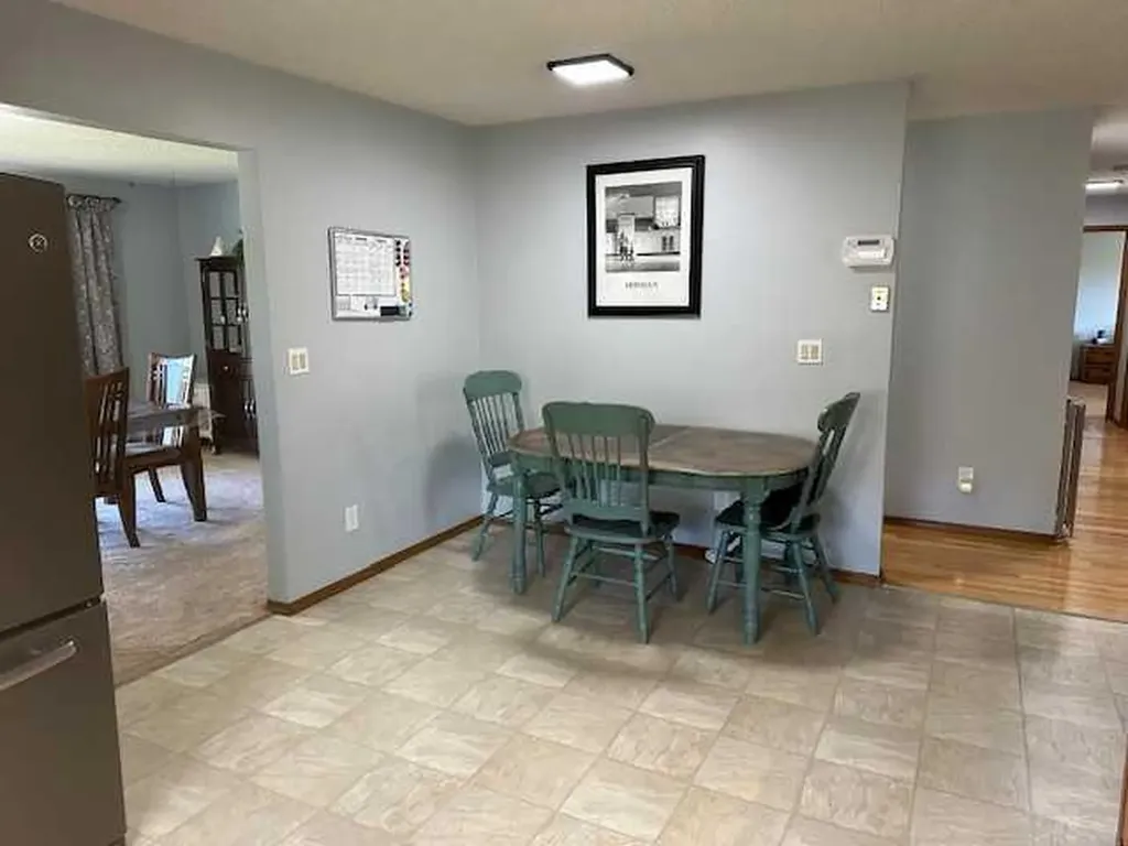 584 2nd Avenue W Cardston AB T0K 0K0