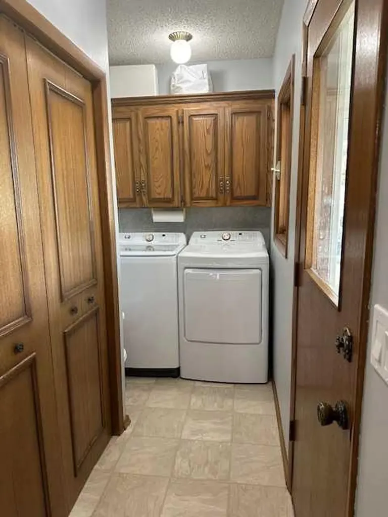 584 2nd Avenue W Cardston AB T0K 0K0