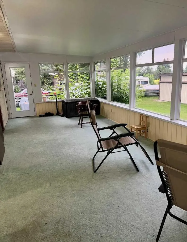 584 2nd Avenue W Cardston AB T0K 0K0