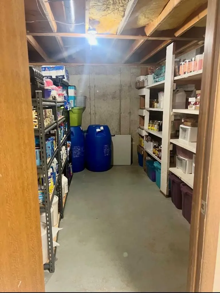 584 2nd Avenue W Cardston AB T0K 0K0