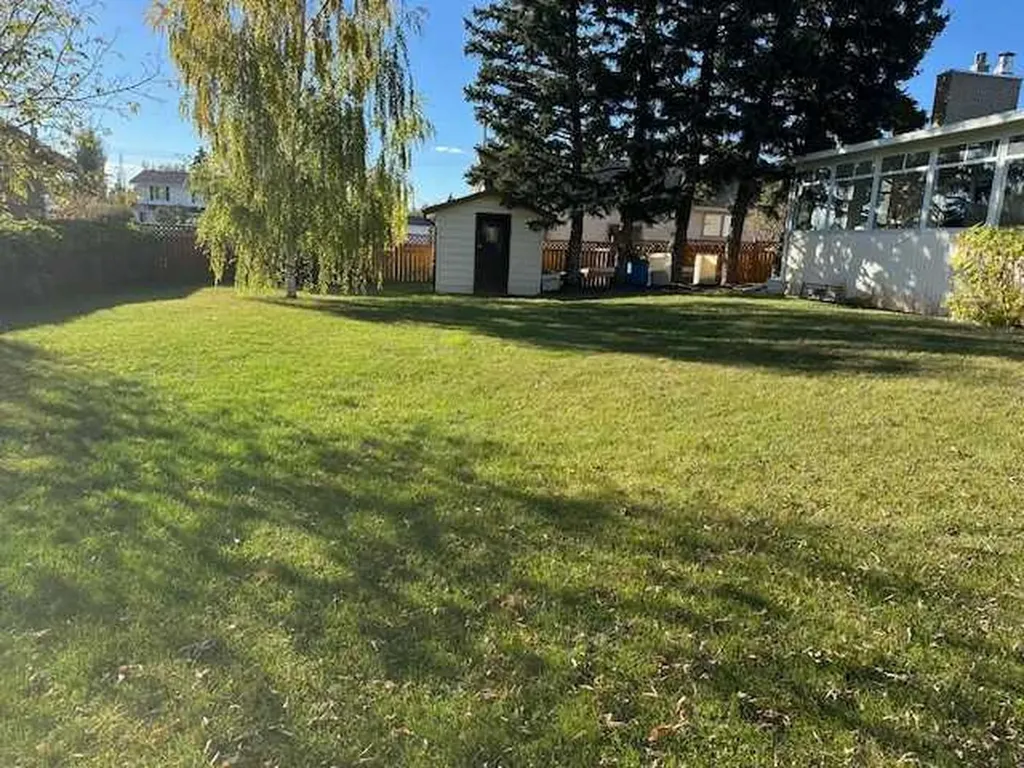 584 2nd Avenue W Cardston AB T0K 0K0