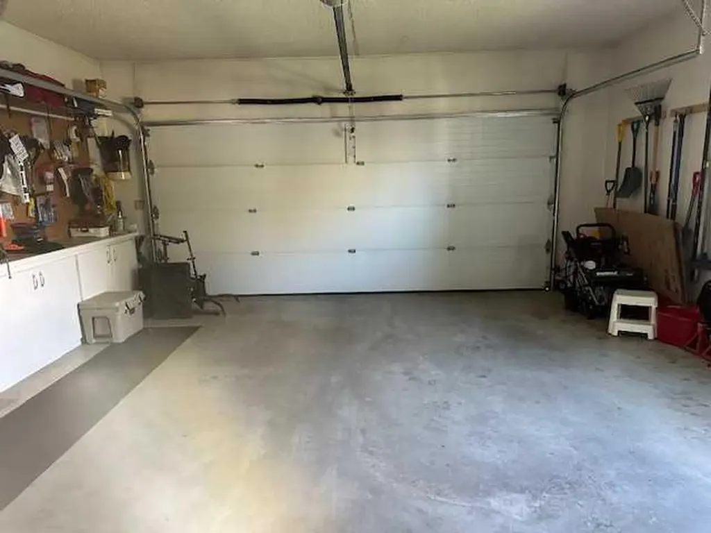 584 2nd Avenue W Cardston AB T0K 0K0