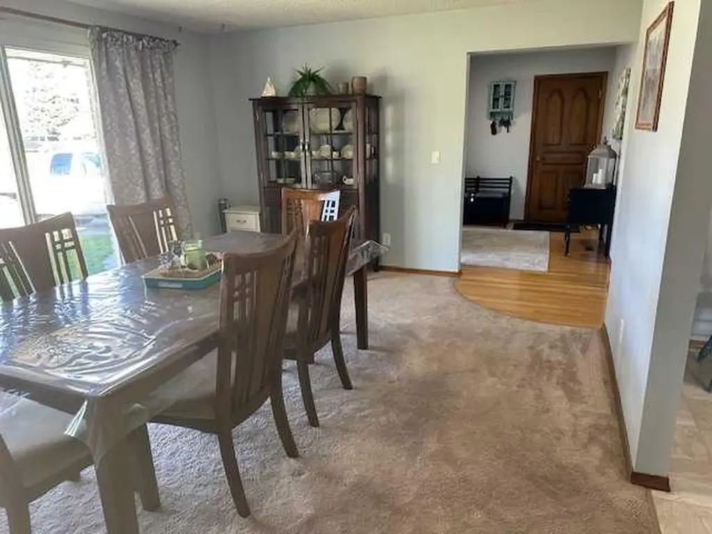 584 2nd Avenue W Cardston AB T0K 0K0