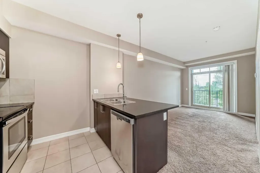 117 Copperpond Common SE Calgary AB T2Z 5E2