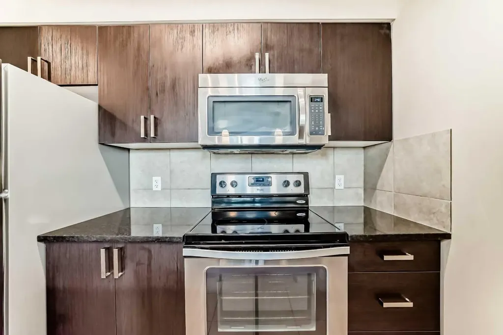 117 Copperpond Common SE Calgary AB T2Z 5E2