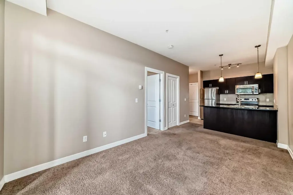 117 Copperpond Common SE Calgary AB T2Z 5E2