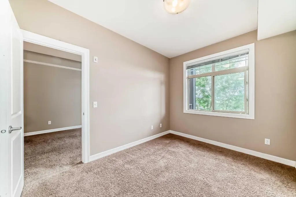 117 Copperpond Common SE Calgary AB T2Z 5E2