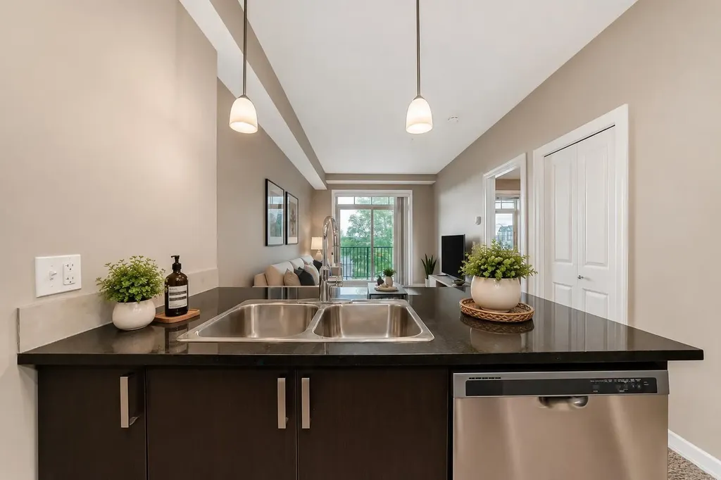 117 Copperpond Common SE Calgary AB T2Z 5E2