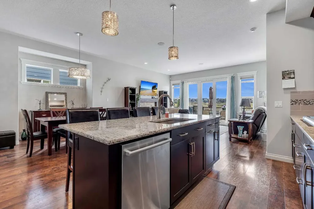 369 Marquis Landing SE Calgary AB T3M 2H4