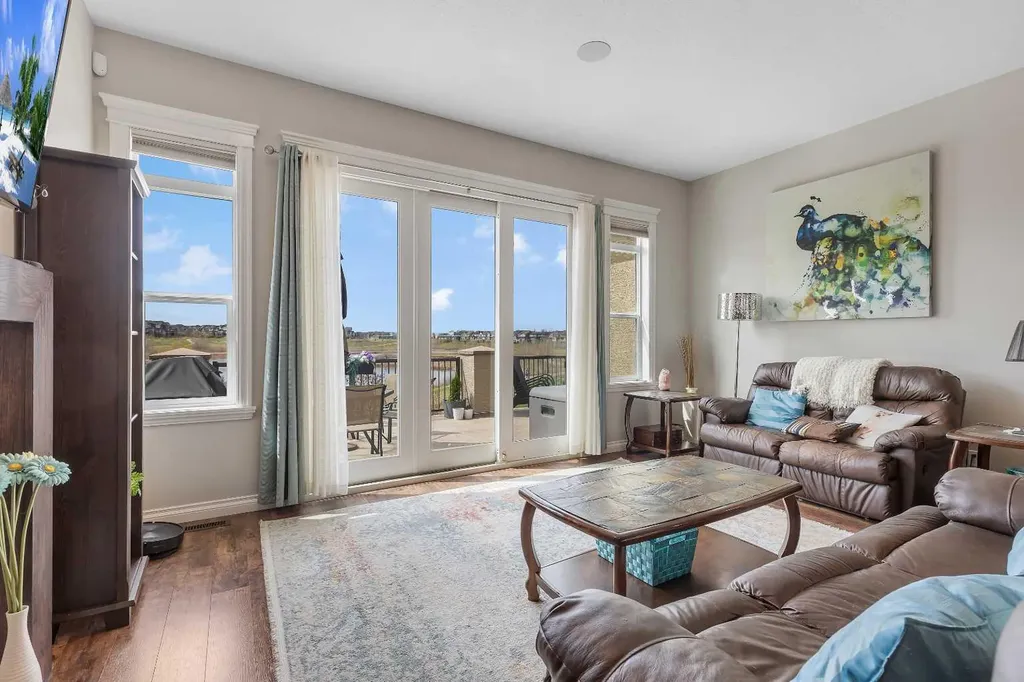 369 Marquis Landing SE Calgary AB T3M 2H4