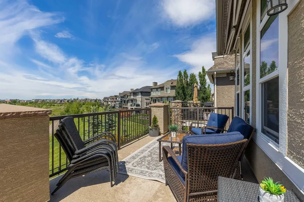369 Marquis Landing SE Calgary AB T3M 2H4