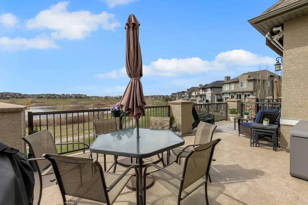 369 Marquis Landing SE Calgary AB T3M 2H4