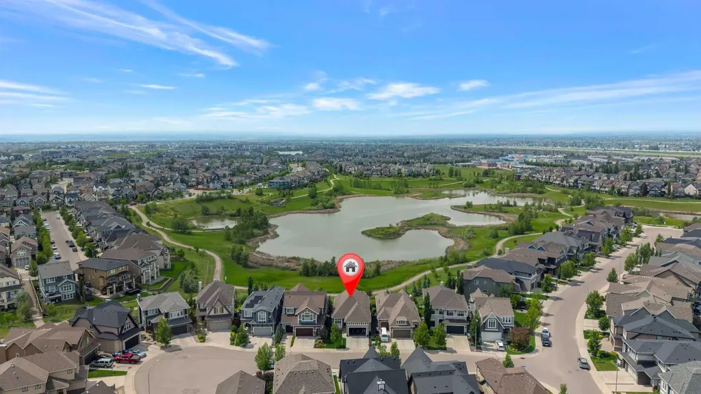 369 Marquis Landing SE Calgary AB T3M 2H4