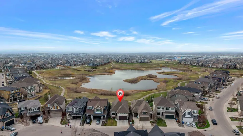 369 Marquis Landing SE Calgary AB T3M 2H4