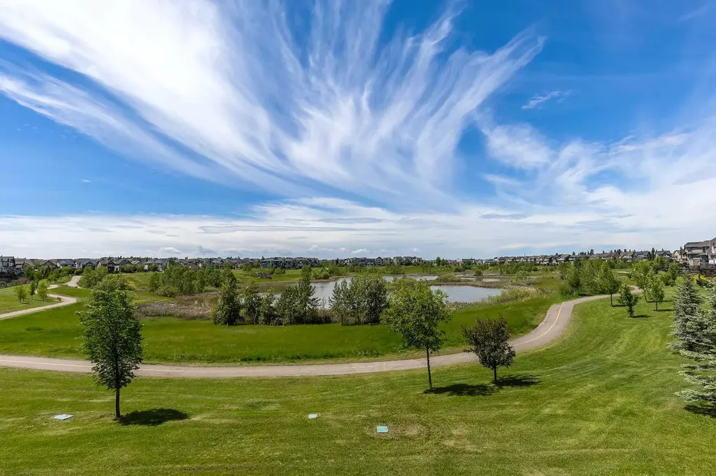 369 Marquis Landing SE Calgary AB T3M 2H4
