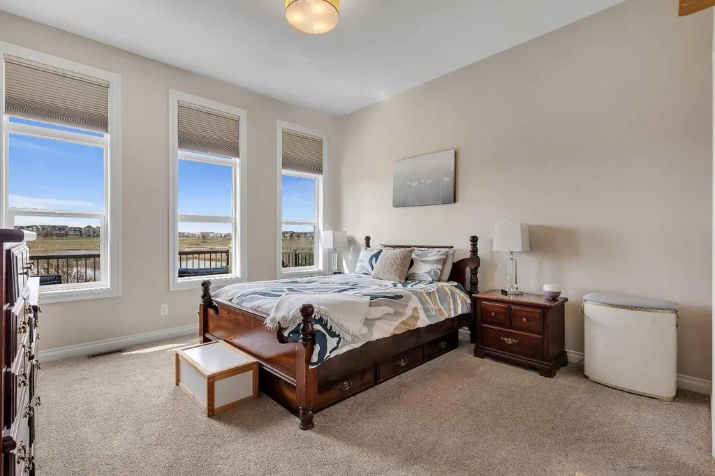 369 Marquis Landing SE Calgary AB T3M 2H4