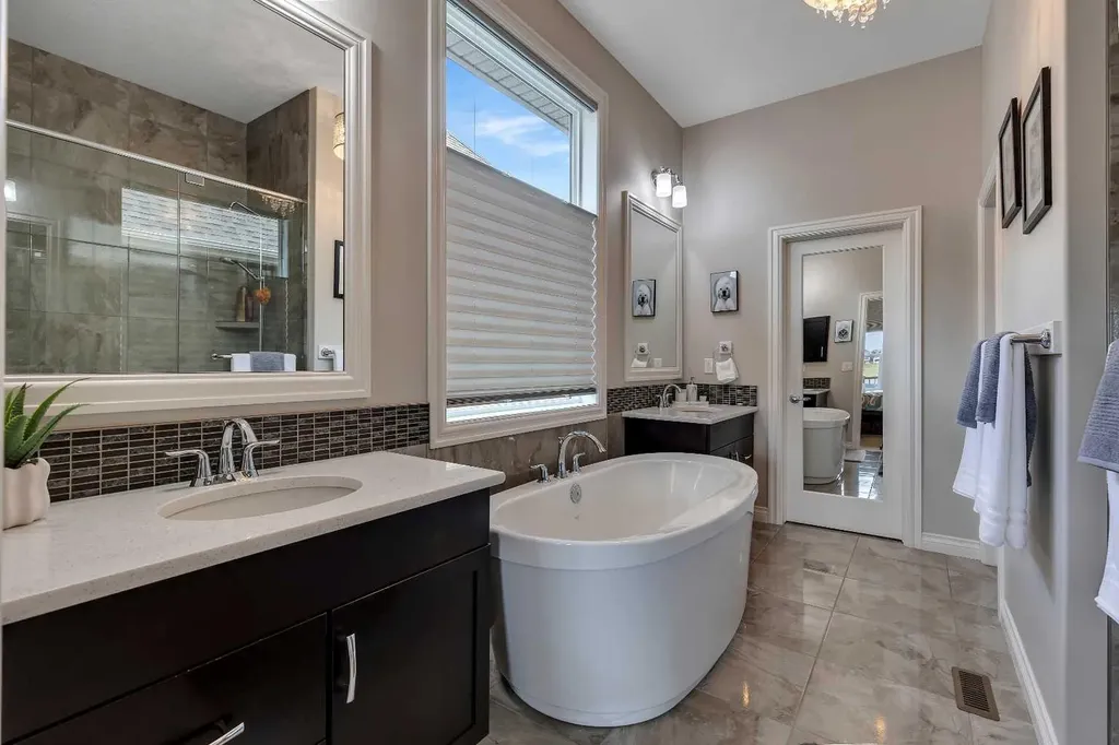 369 Marquis Landing SE Calgary AB T3M 2H4