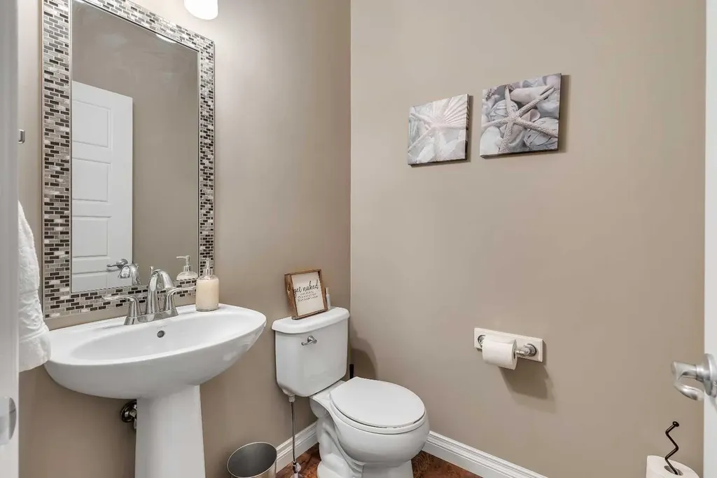 369 Marquis Landing SE Calgary AB T3M 2H4