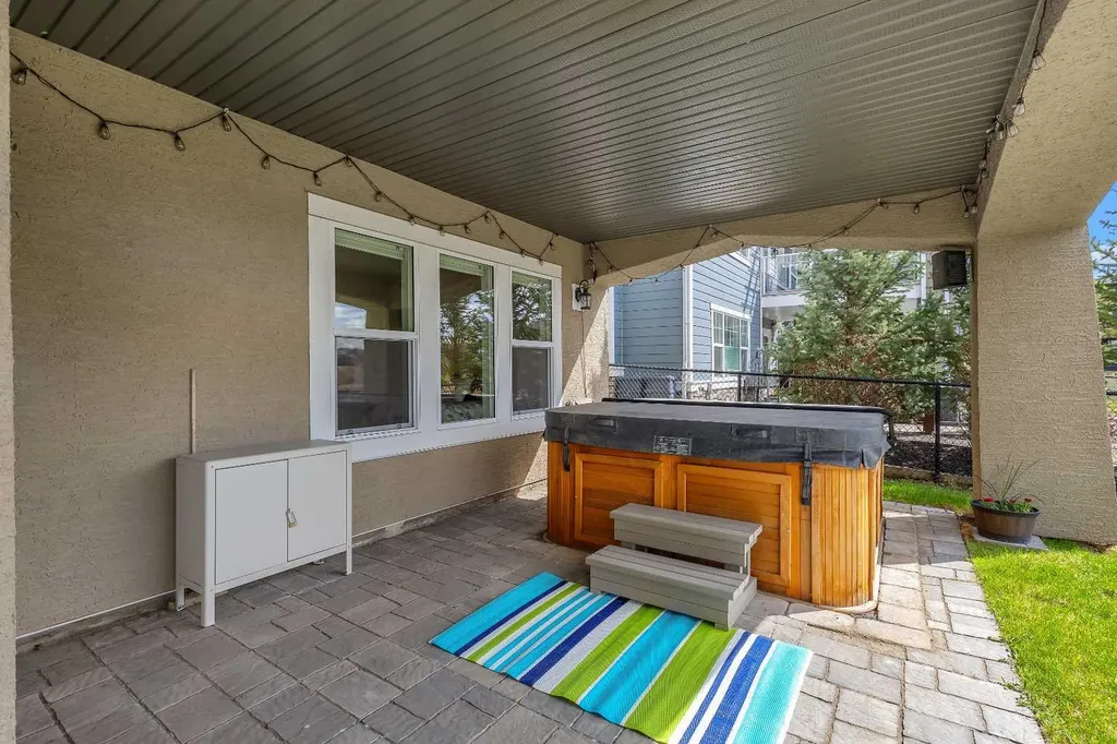 369 Marquis Landing SE Calgary AB T3M 2H4