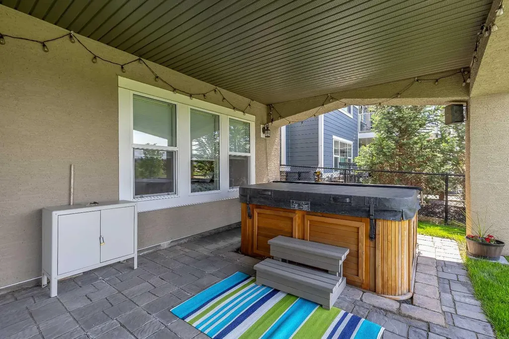 369 Marquis Landing SE Calgary AB T3M 2H4