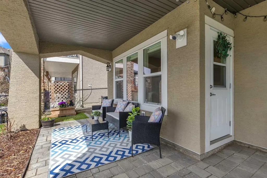 369 Marquis Landing SE Calgary AB T3M 2H4