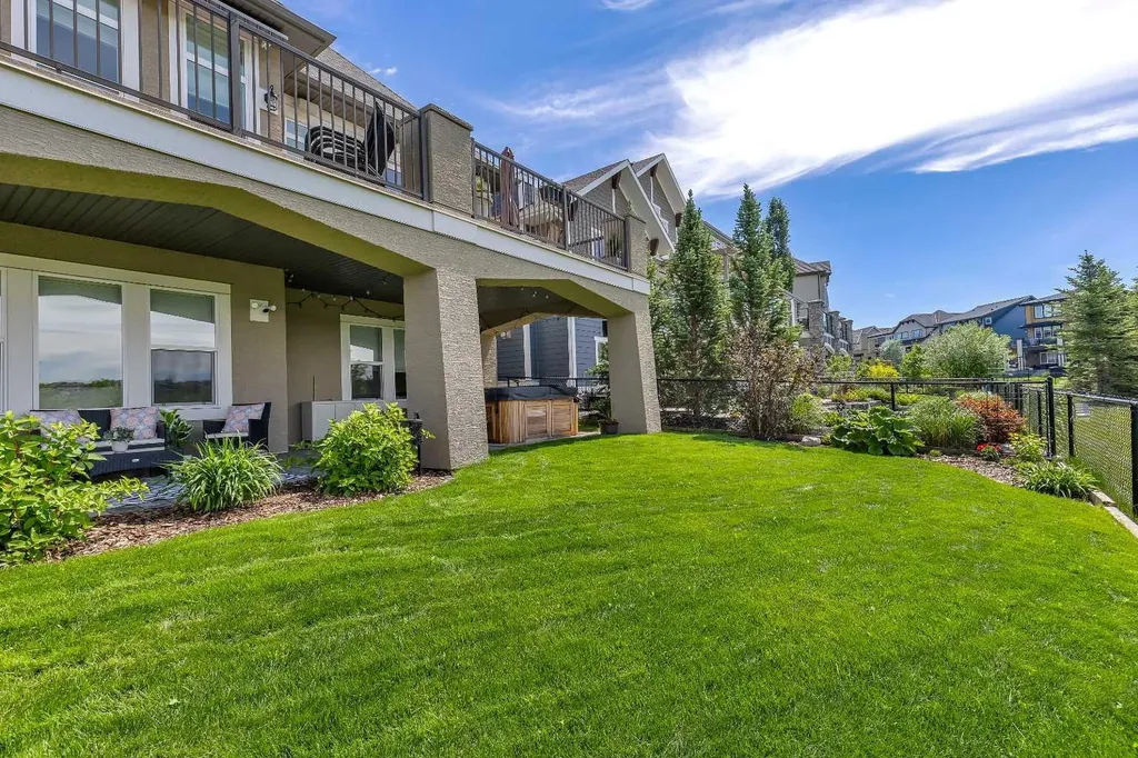 369 Marquis Landing SE Calgary AB T3M 2H4