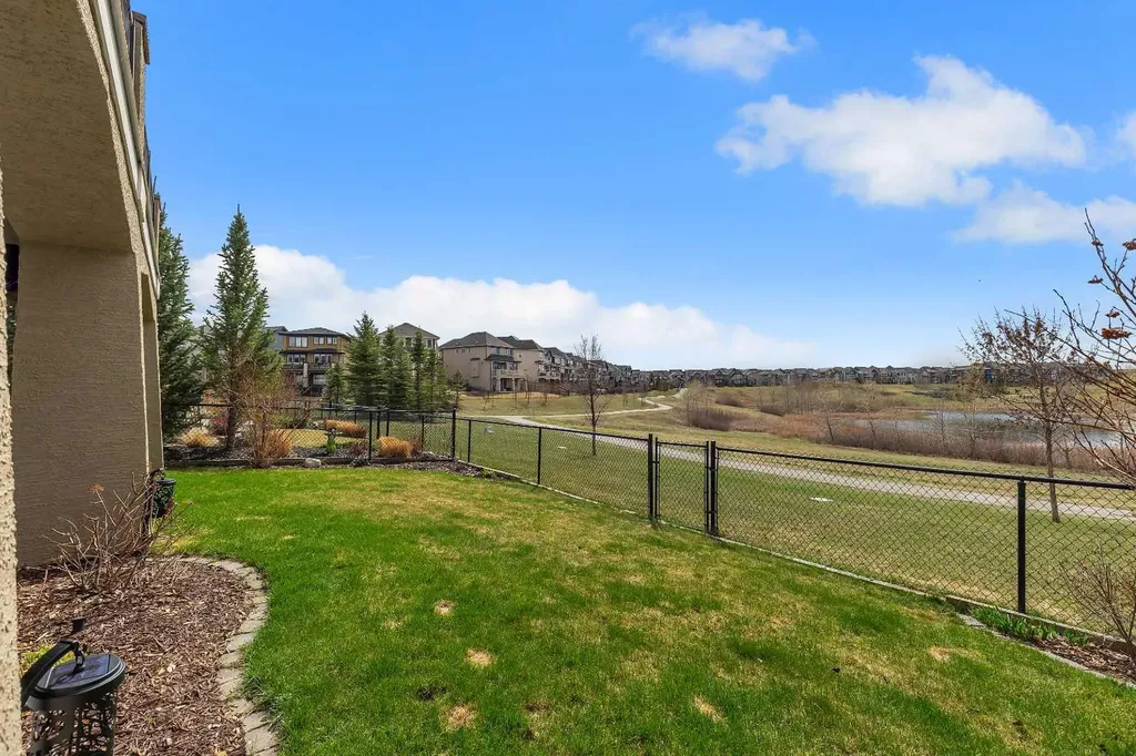 369 Marquis Landing SE Calgary AB T3M 2H4