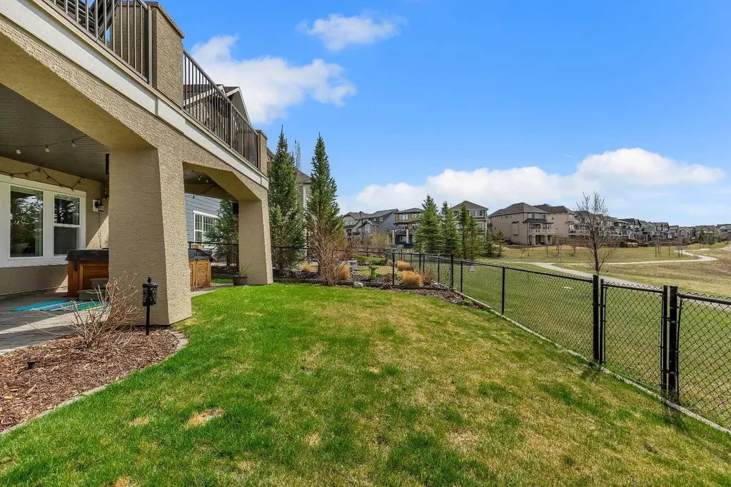 369 Marquis Landing SE Calgary AB T3M 2H4