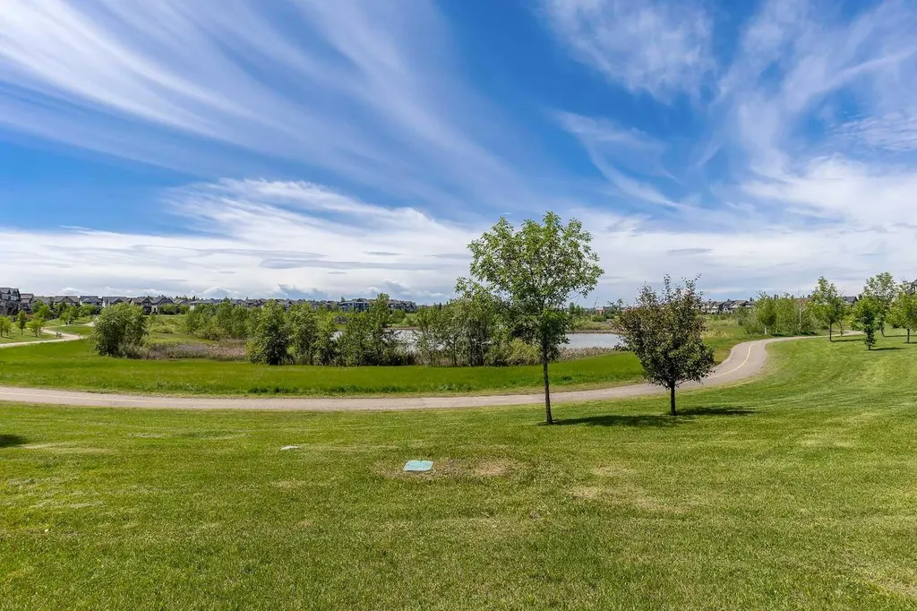 369 Marquis Landing SE Calgary AB T3M 2H4