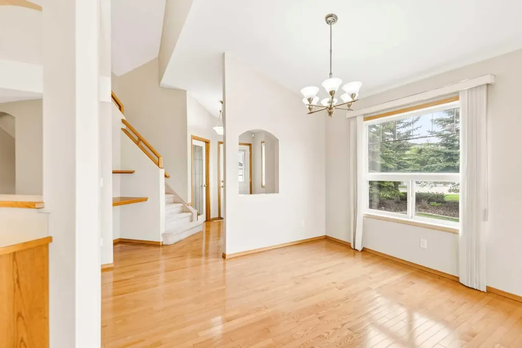39 Jenkins Drive Red Deer AB T4P 3X1