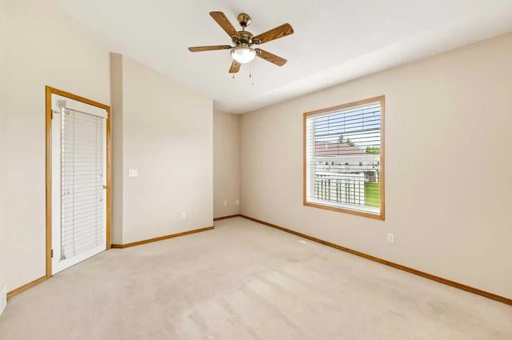 39 Jenkins Drive Red Deer AB T4P 3X1
